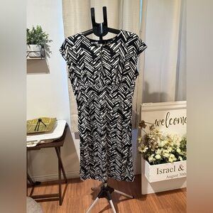 Apt. 9 Black and White Chevron Midi Dress